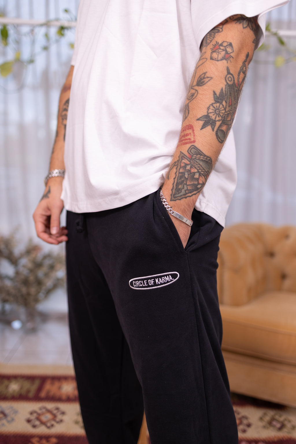 Circle of karma Sweatpants