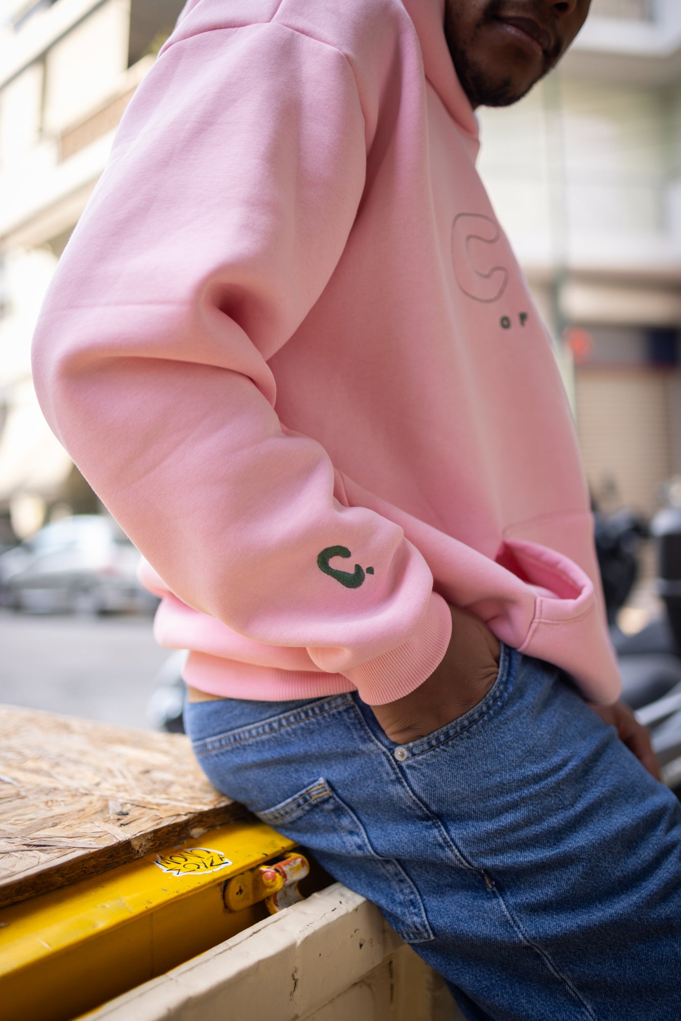 CRCL OF KARMA HOODIE PINK