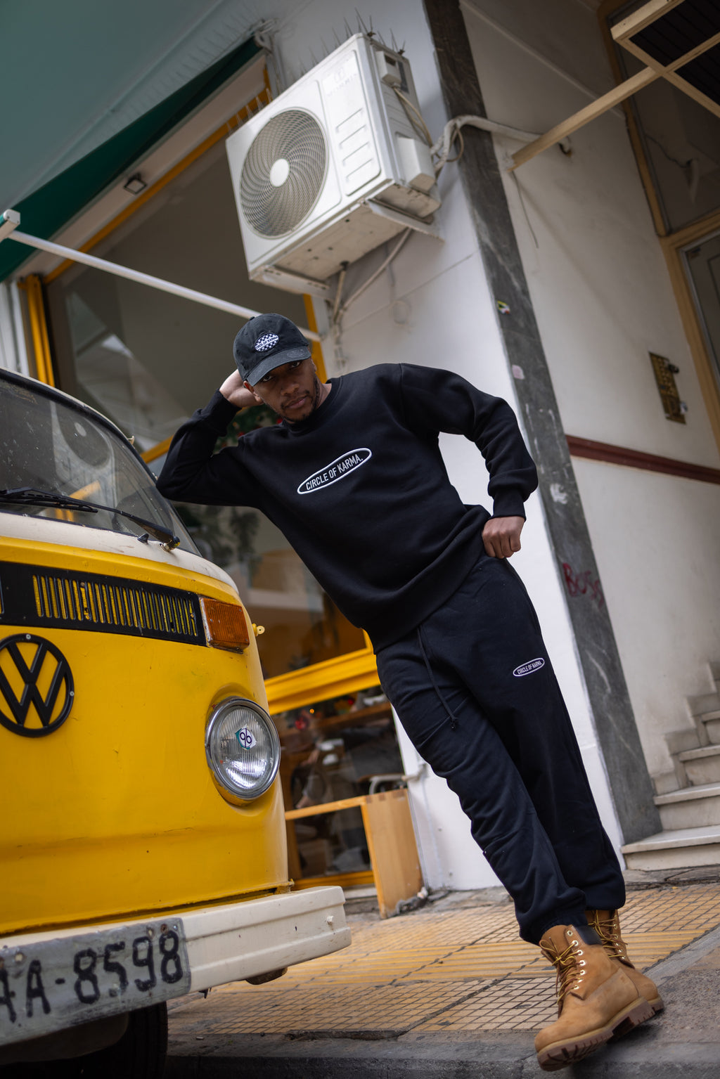 Circle of karma Sweatpants