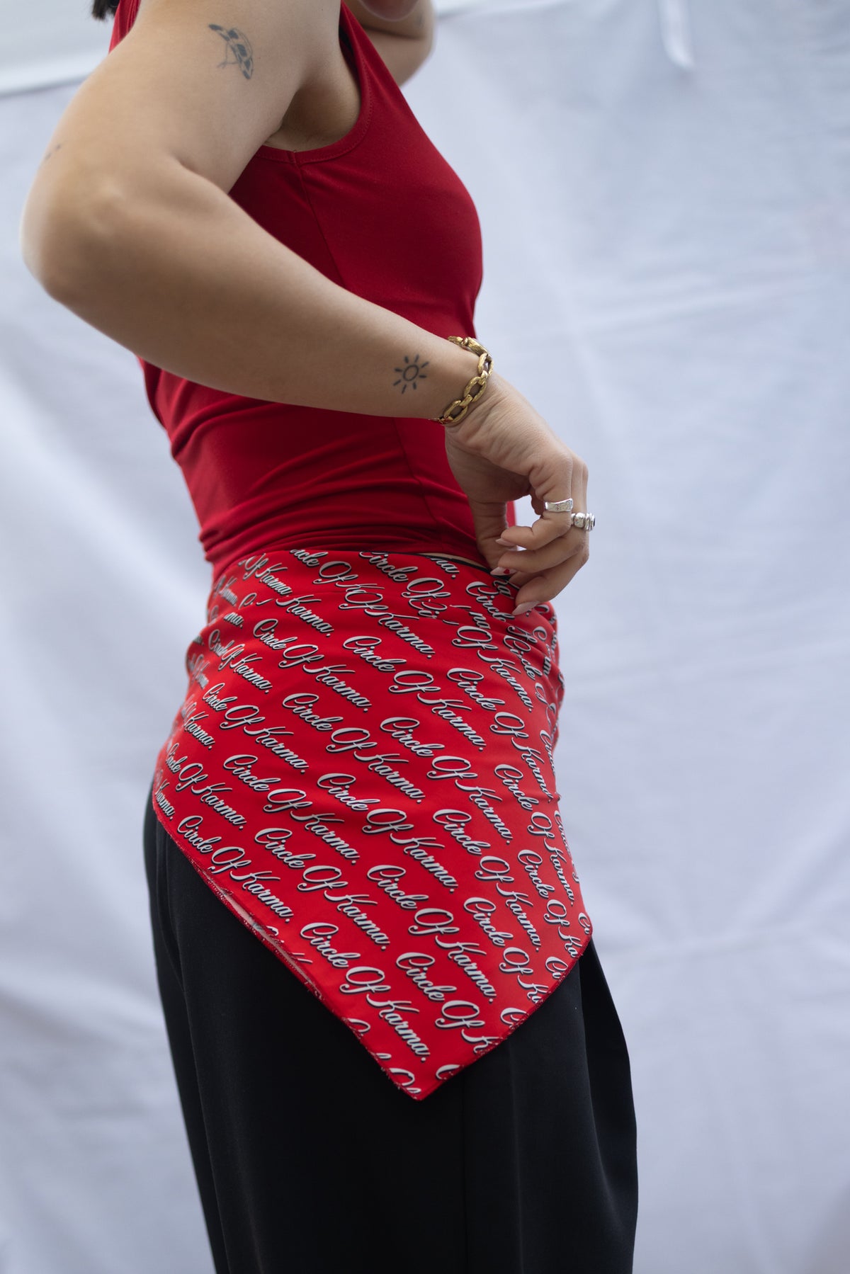 Allover mantili red